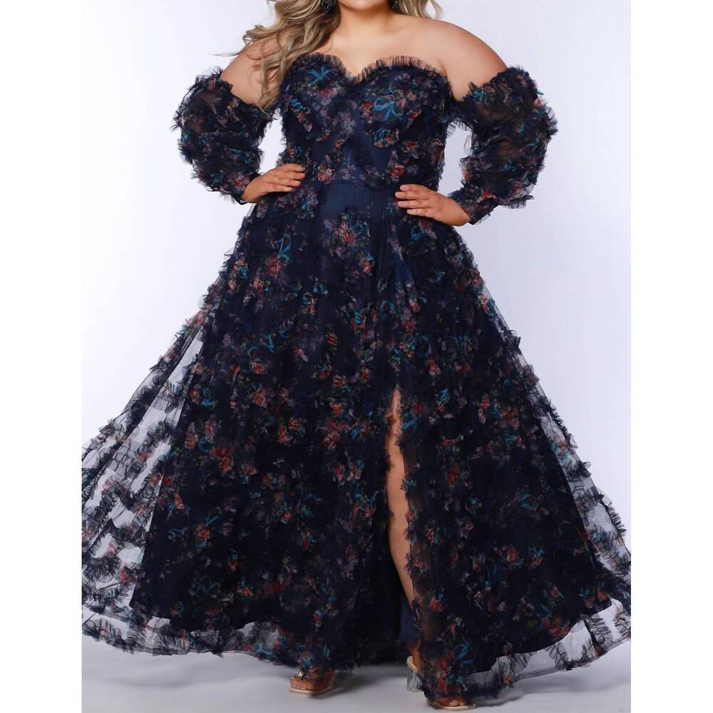 NEW SYDNEY'S CLOSET lace up back a-line gown in navy